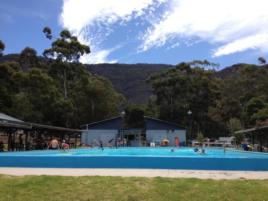 Halls Gap Hideaway Villa Exterior photo